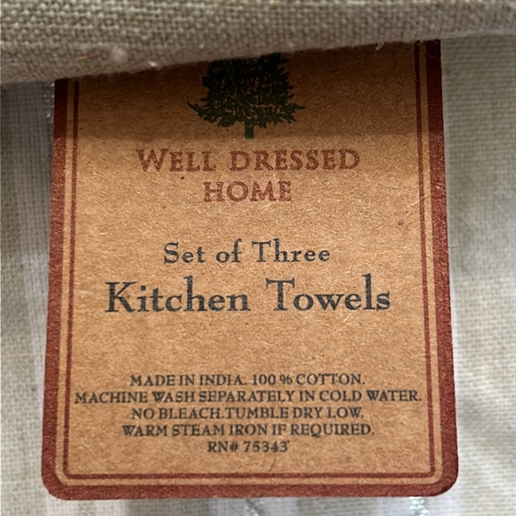 NWT Winter Kitchen Towels by Well Dressed Home - Picture 5 of 5